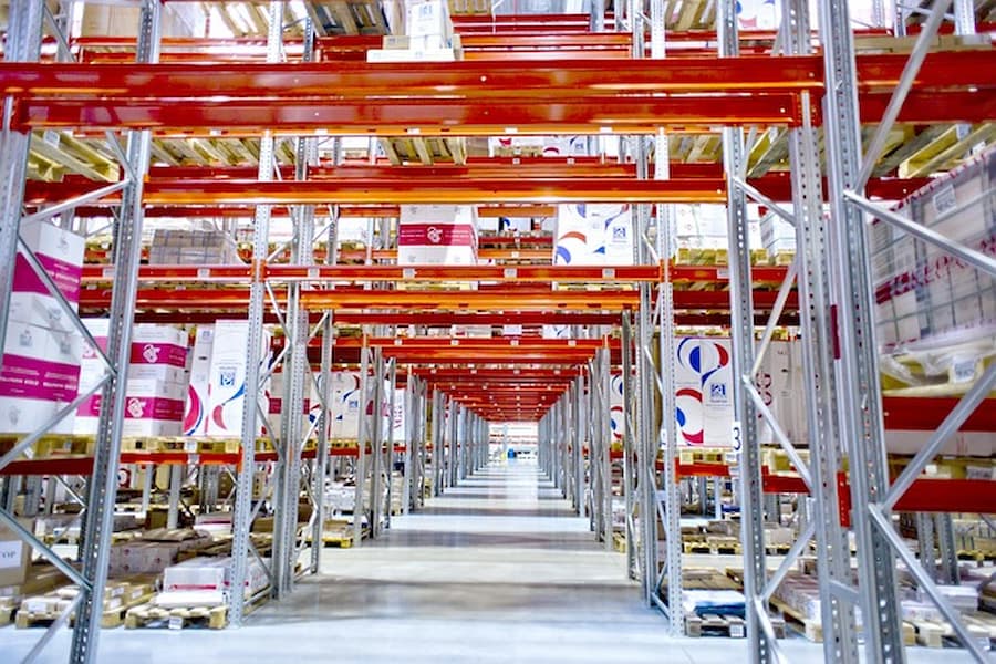 Cuáles son los tipos de almacenamiento de mercancías y cuál nos interesa